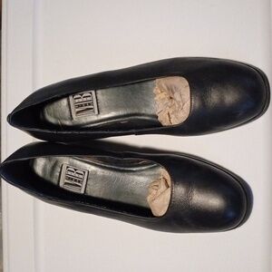 mixed blues women's low heeled leather shoes size 9, vintage